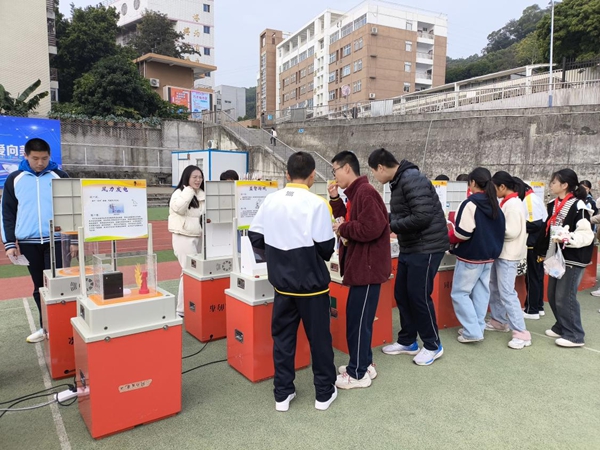 科普大篷車走進福州第二十二中學(xué)