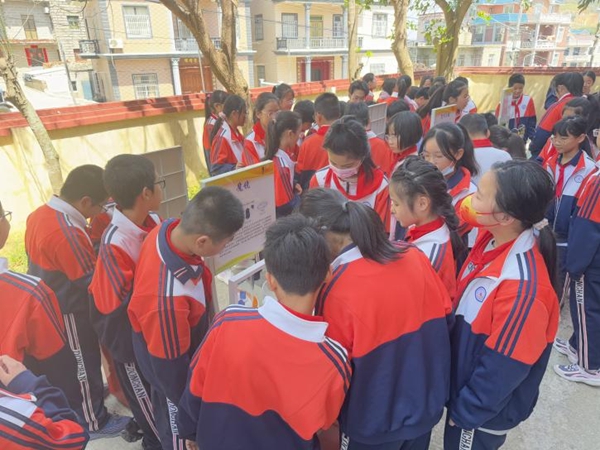 探索科學(xué)奇妙，助力青少年科創(chuàng)——福州科技館科普大篷車走進(jìn)福清市東瀚蓮峰小學(xué)