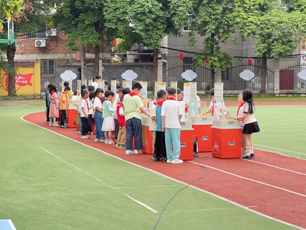 “科普之光照亮浦小，探索之路精彩紛呈”——閩侯上街實(shí)驗(yàn)浦口小學(xué)迎來奇妙科普之旅