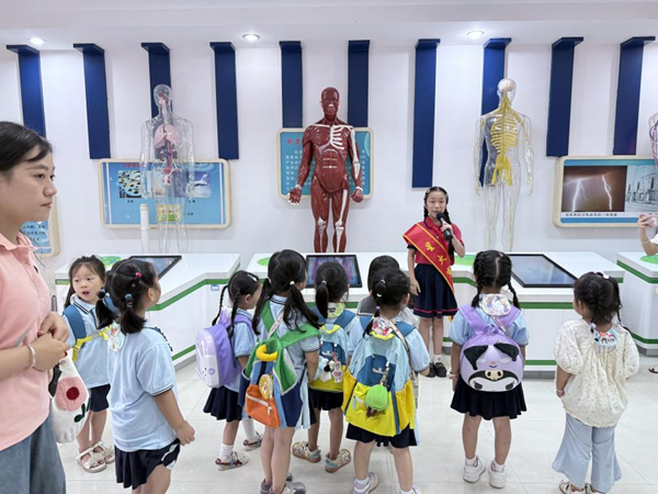 “探索科技，啟迪未來”——福州科技館流動科普展品巡展第二站羅源站正式起航