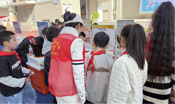 童心探科創(chuàng)，巧手筑未來——福州科技館助力長樂吳航中心小學第六屆科技節(jié)