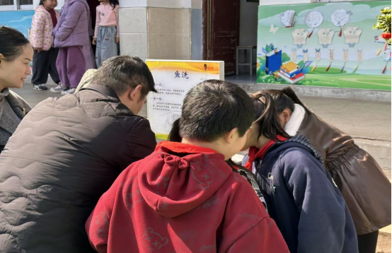 科普進校園 童心向科學(xué) 福州科技館科普大篷車走進連江下宮中心小學(xué)
