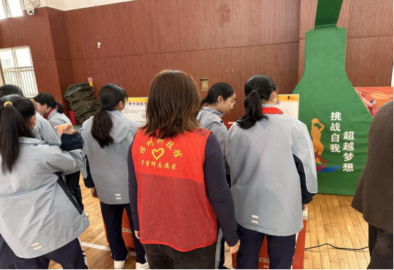 文筆生輝·山海科創(chuàng)——福州科技館科普大篷車進連江文筆中學
