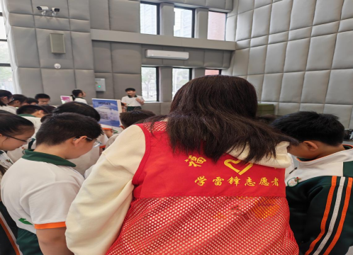 移動科普課堂 護航青春成長 ——福州科技館科普大篷車走進福清市百合小學第二校區(qū)