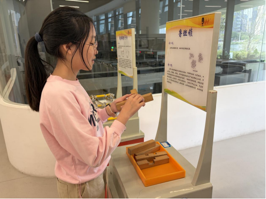 科技碰撞書香，點(diǎn)燃閱讀激情