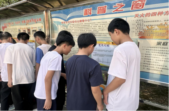 古老智慧碰撞現(xiàn)代科技 點(diǎn)燃鄉(xiāng)村學(xué)子科學(xué)夢 古老智慧碰撞現(xiàn)代科技 點(diǎn)燃鄉(xiāng)村學(xué)子科學(xué)夢