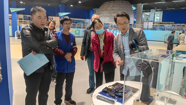 福州科技館腦科學(xué)AI智能展品驗(yàn)收 福州科技館腦科學(xué)AI智能展品驗(yàn)收