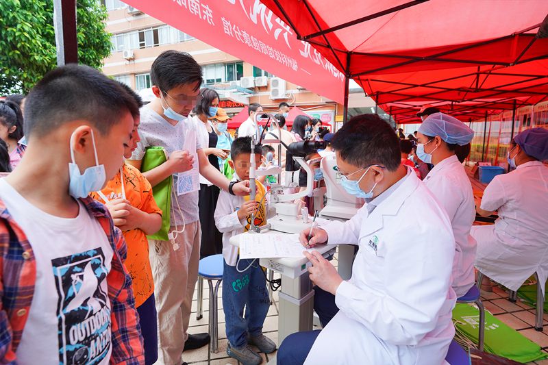 2021年福州市科技活動周開幕，眼健康科普體驗吸引百人圍觀