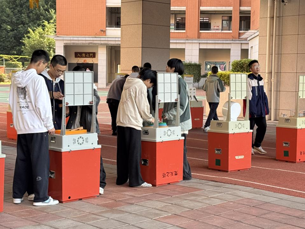 “科技萌芽，校園綻放”——福州市馬尾區(qū)三牧中學(xué)與科學(xué)的奇妙邂逅