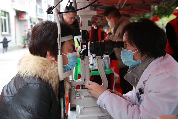 福州科技館眼健康分館參加2024年省、市“三下鄉(xiāng)”集中服務(wù)活動(dòng)