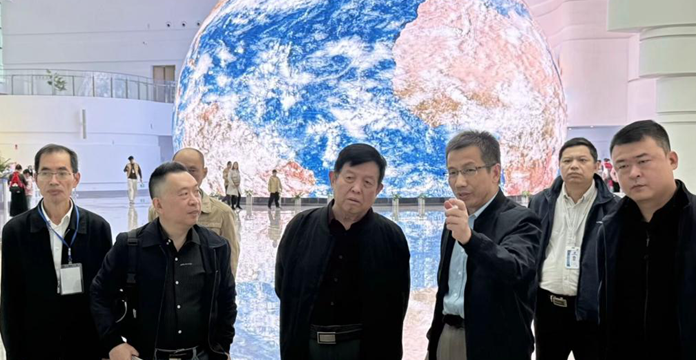 中國(guó)工程院院士李玉到訪福州科技館