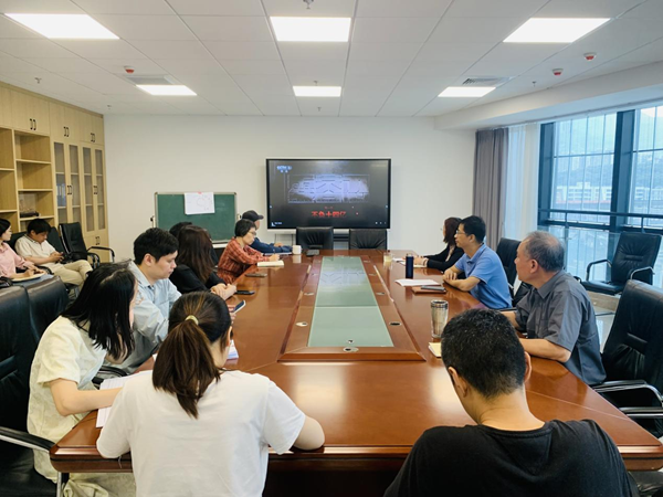 福州科技館貫徹落實“中央八項規(guī)定”精神學(xué)習(xí)教育，組織觀看廉政教育警示片