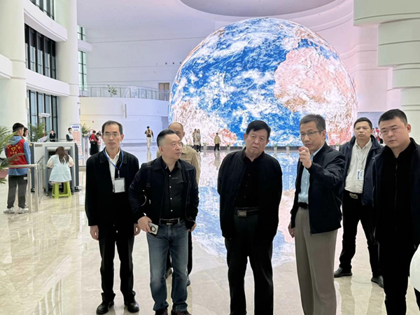 中國工程院院士李玉到訪福州科技館